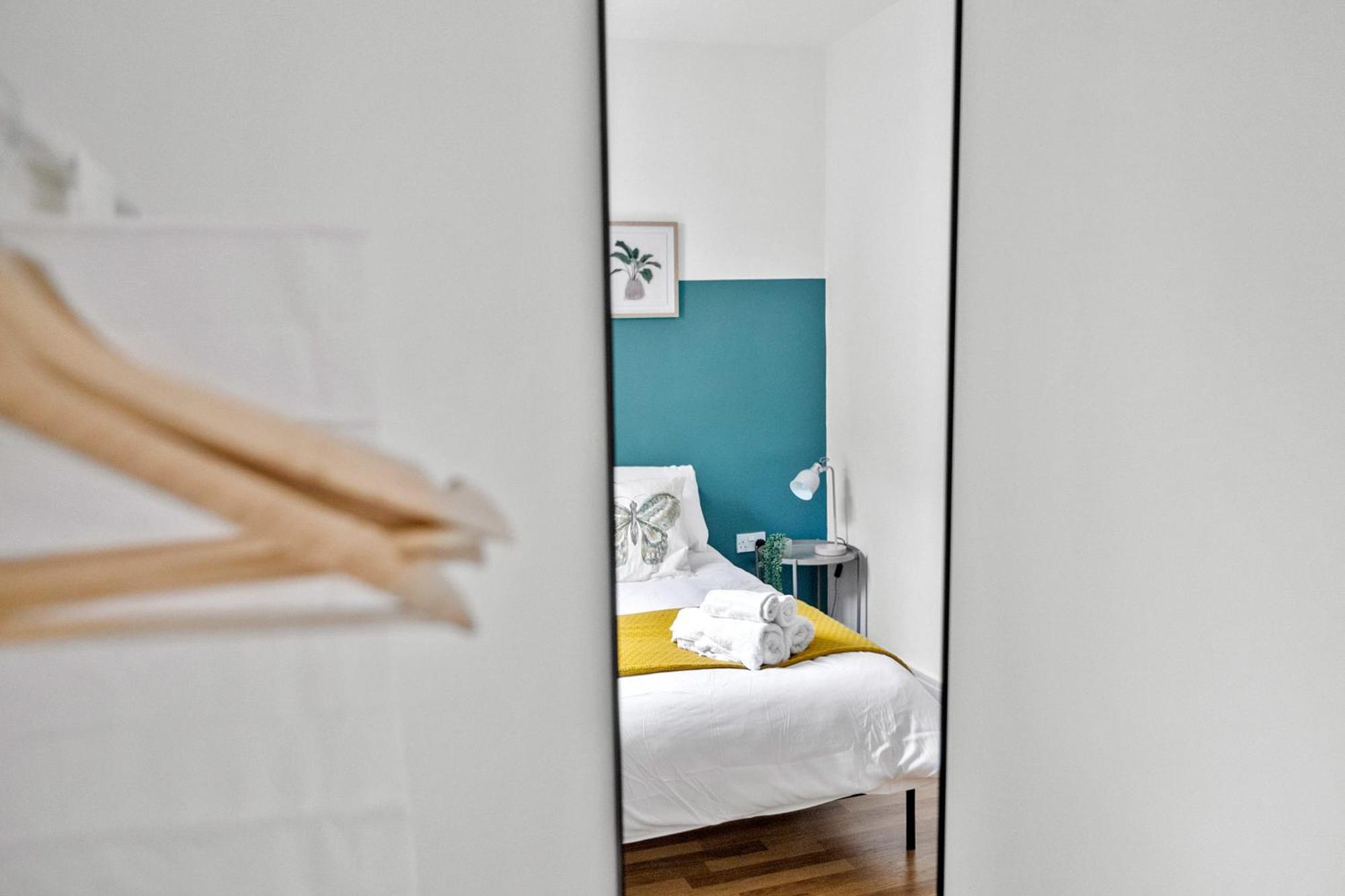 Spacious House By Quay - Sleeps 7 - Free Parking Plymouth Exterior foto